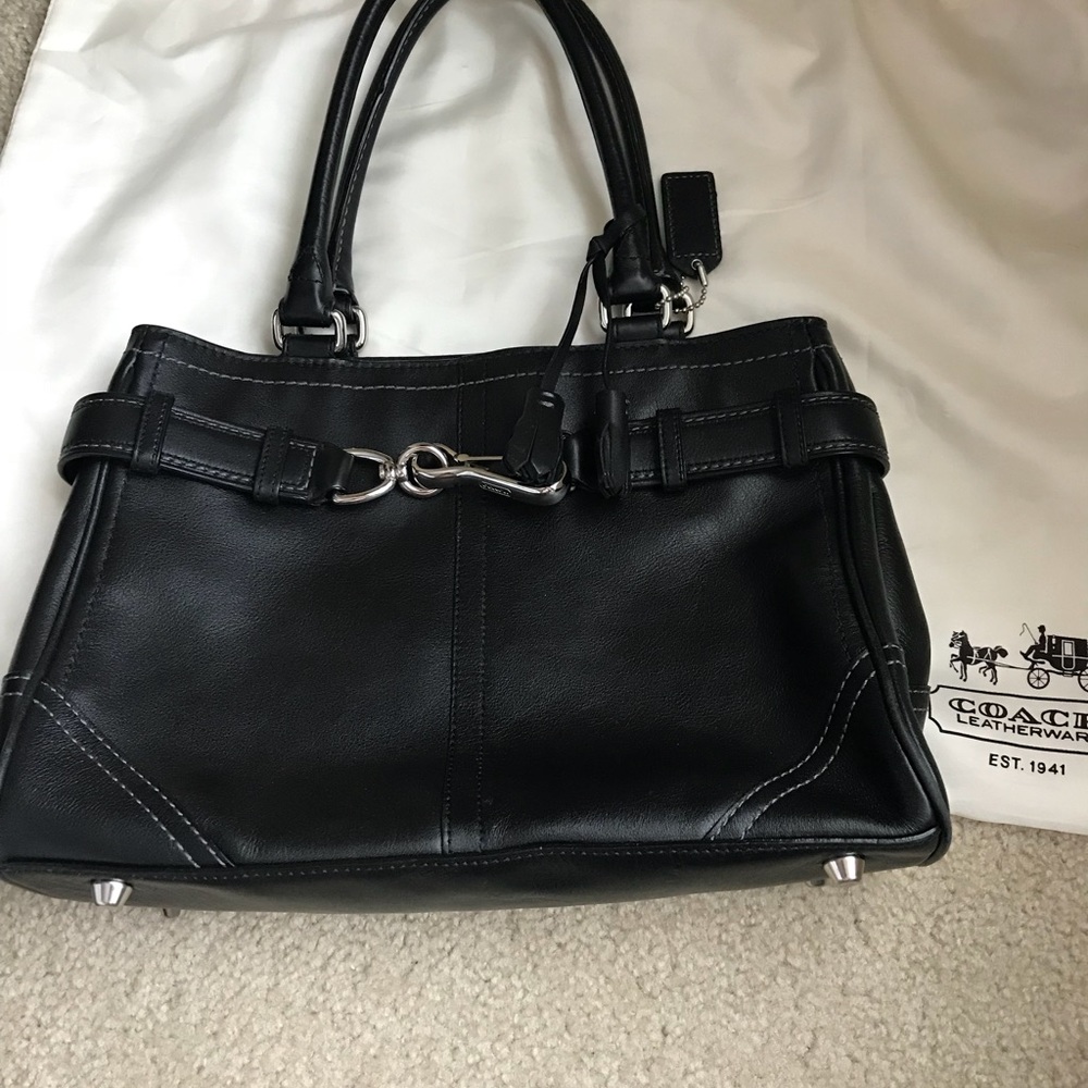 COACH Hampton Black leather Tote bag - Picture 5 of 7